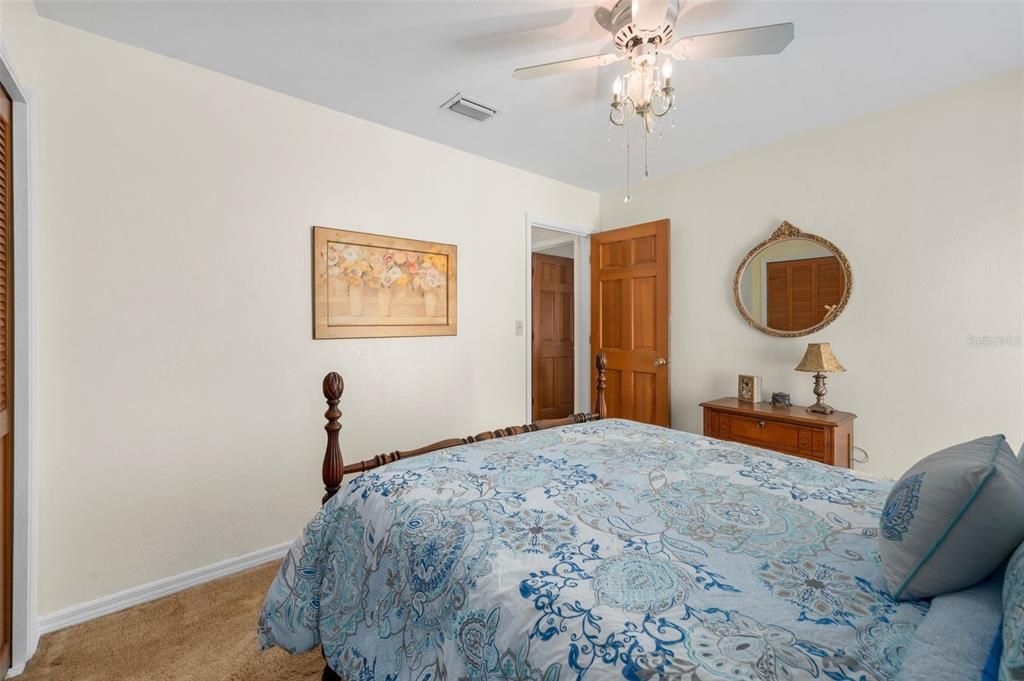 For Sale: $349,900 (3 beds, 2 baths, 1870 Square Feet)