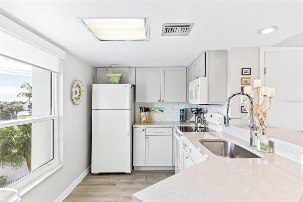 待售: $1,075,000 (1 贝兹, 1 浴室, 730 平方英尺)