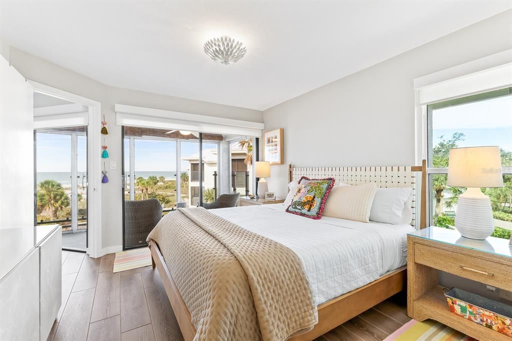 待售: $1,075,000 (1 贝兹, 1 浴室, 730 平方英尺)