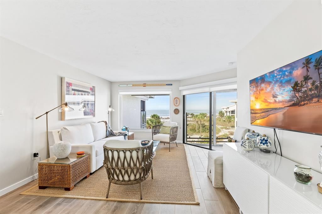 待售: $1,075,000 (1 贝兹, 1 浴室, 730 平方英尺)