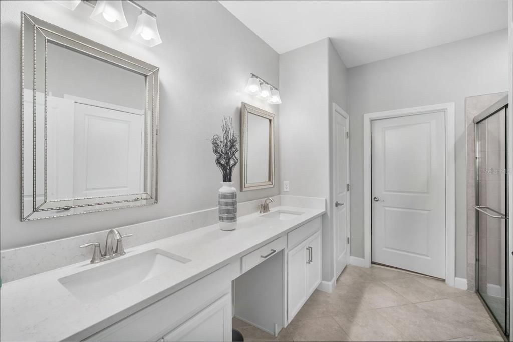 Active With Contract: $330,000 (2 beds, 2 baths, 1683 Square Feet)