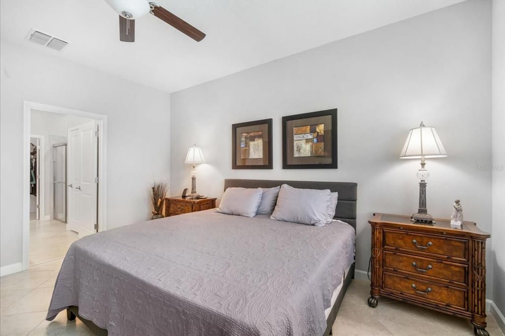 Active With Contract: $330,000 (2 beds, 2 baths, 1683 Square Feet)