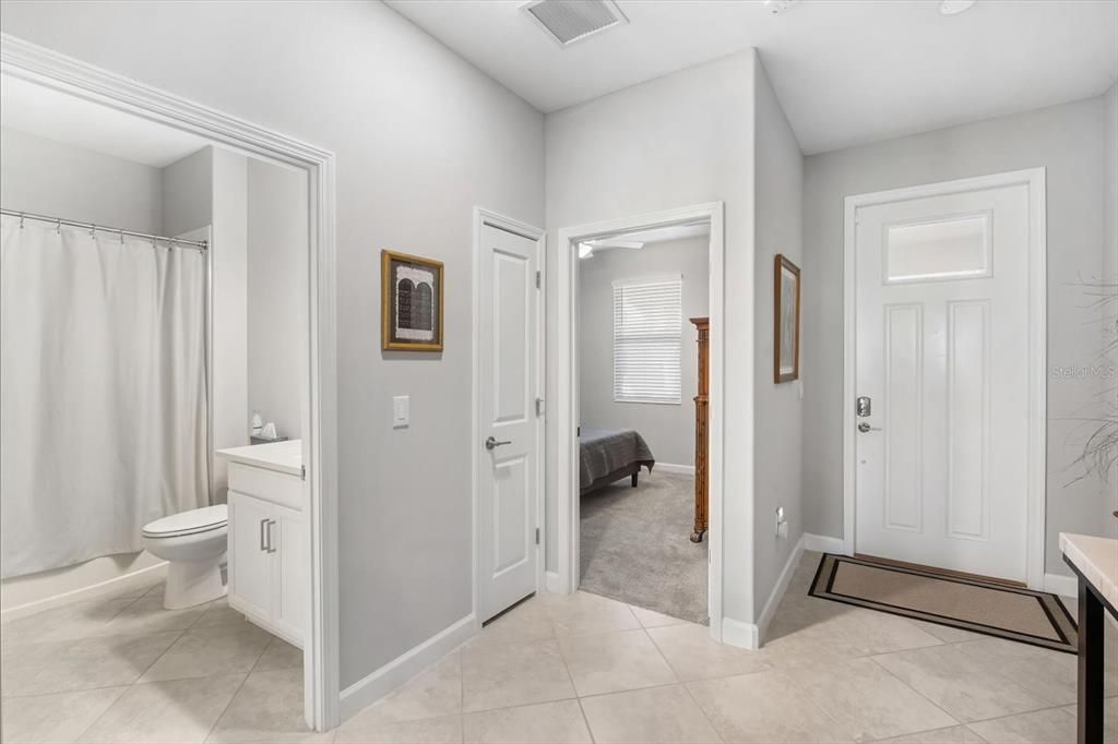 Active With Contract: $330,000 (2 beds, 2 baths, 1683 Square Feet)