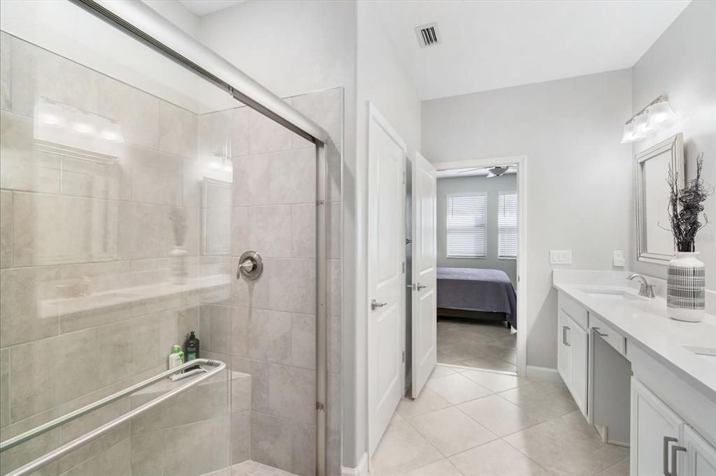 Active With Contract: $330,000 (2 beds, 2 baths, 1683 Square Feet)