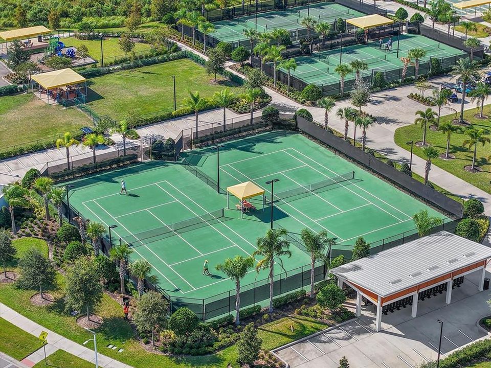 Active With Contract: $330,000 (2 beds, 2 baths, 1683 Square Feet)