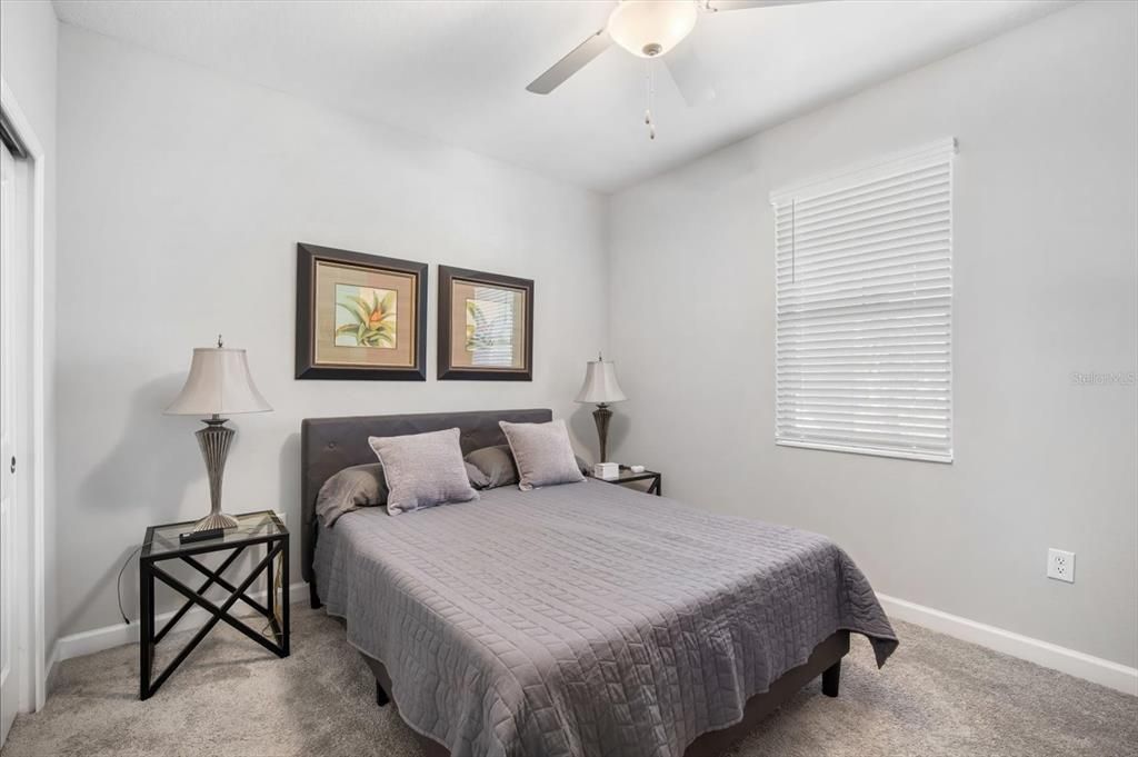 Active With Contract: $330,000 (2 beds, 2 baths, 1683 Square Feet)