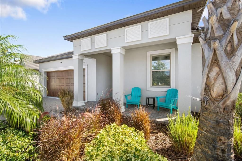 Active With Contract: $330,000 (2 beds, 2 baths, 1683 Square Feet)