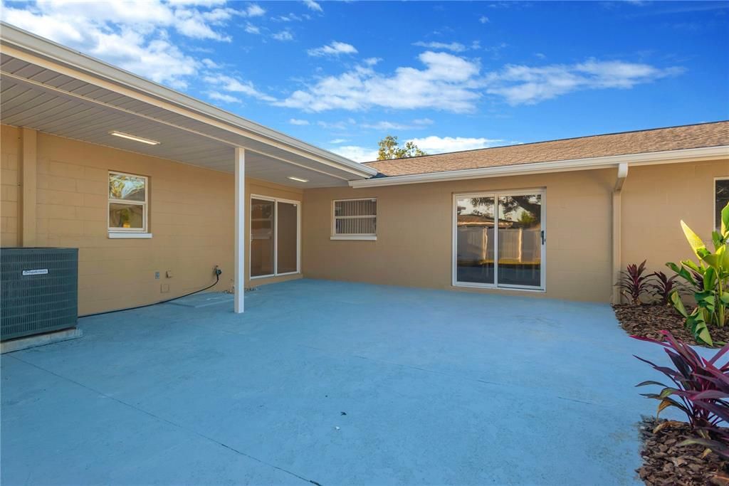 合同活跃: $539,900 (4 贝兹, 3 浴室, 2444 平方英尺)