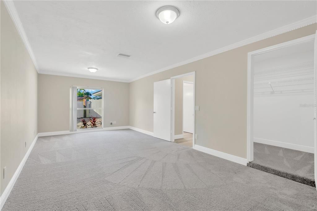 合同活跃: $539,900 (4 贝兹, 3 浴室, 2444 平方英尺)