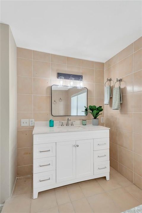 合同活跃: $539,900 (4 贝兹, 3 浴室, 2444 平方英尺)