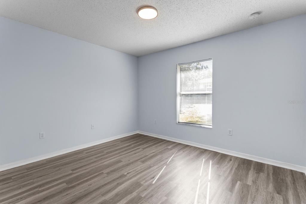 Active With Contract: $247,000 (3 beds, 2 baths, 1416 Square Feet)