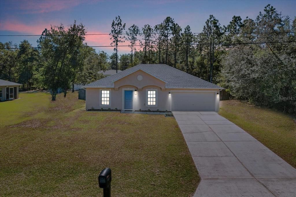 Active With Contract: $247,000 (3 beds, 2 baths, 1416 Square Feet)