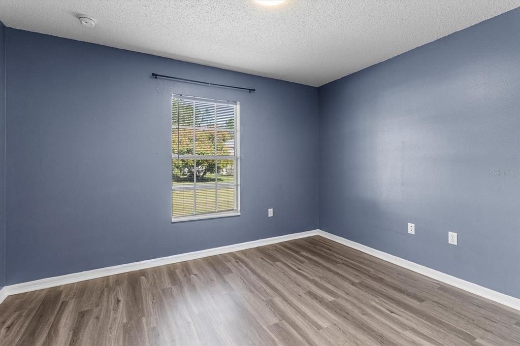 Active With Contract: $247,000 (3 beds, 2 baths, 1416 Square Feet)