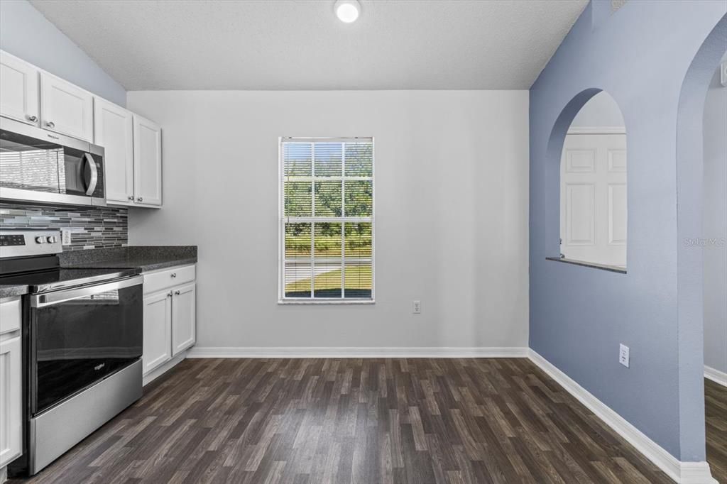 Active With Contract: $247,000 (3 beds, 2 baths, 1416 Square Feet)