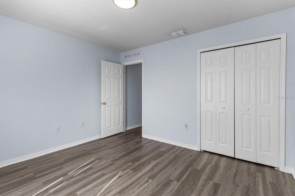 Active With Contract: $247,000 (3 beds, 2 baths, 1416 Square Feet)