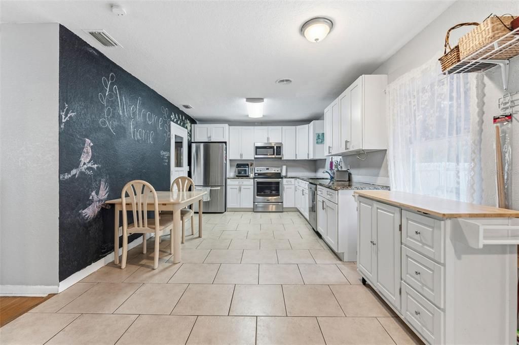 待售: $345,000 (3 贝兹, 2 浴室, 1340 平方英尺)