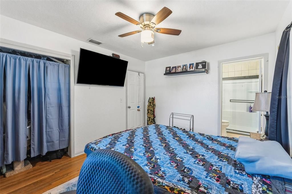 待售: $345,000 (3 贝兹, 2 浴室, 1340 平方英尺)