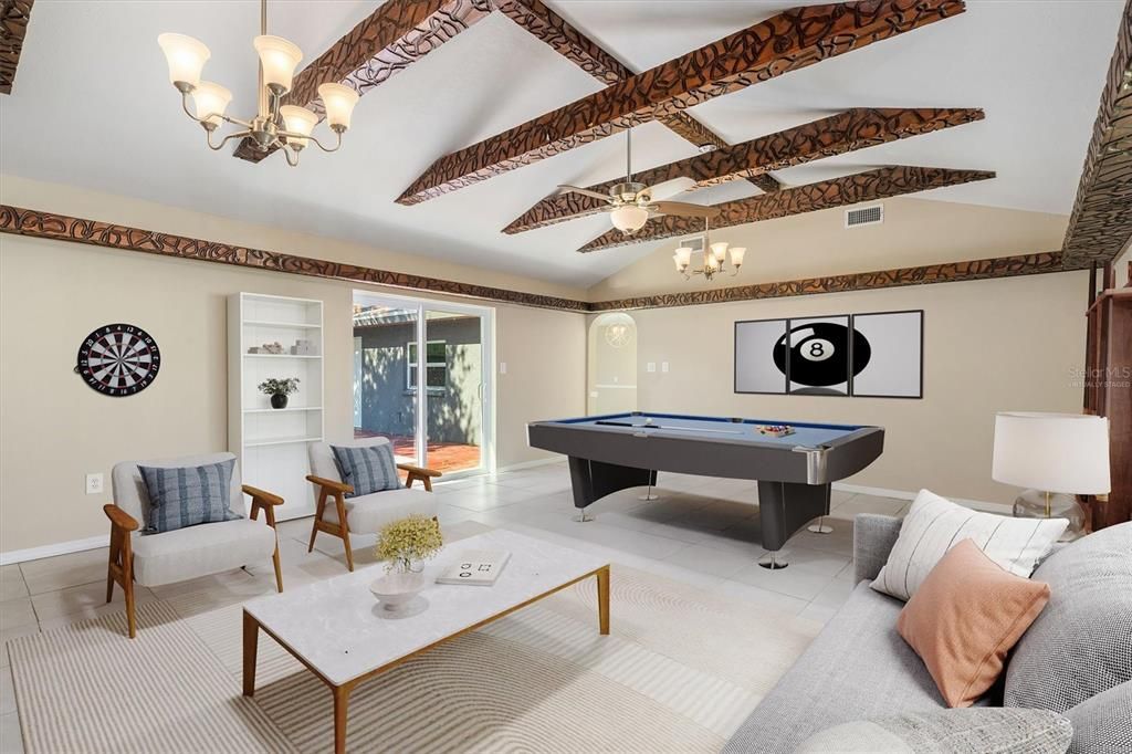 Activo con contrato: $280,000 (3 camas, 2 baños, 1925 Pies cuadrados)