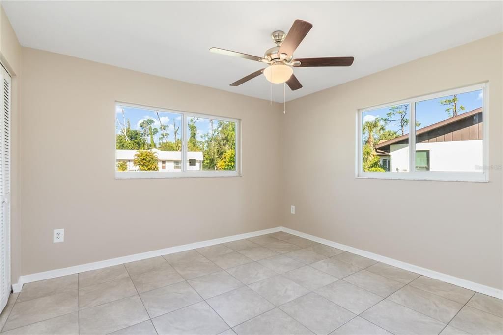 Activo con contrato: $280,000 (3 camas, 2 baños, 1925 Pies cuadrados)