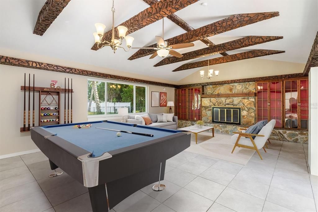 Activo con contrato: $280,000 (3 camas, 2 baños, 1925 Pies cuadrados)