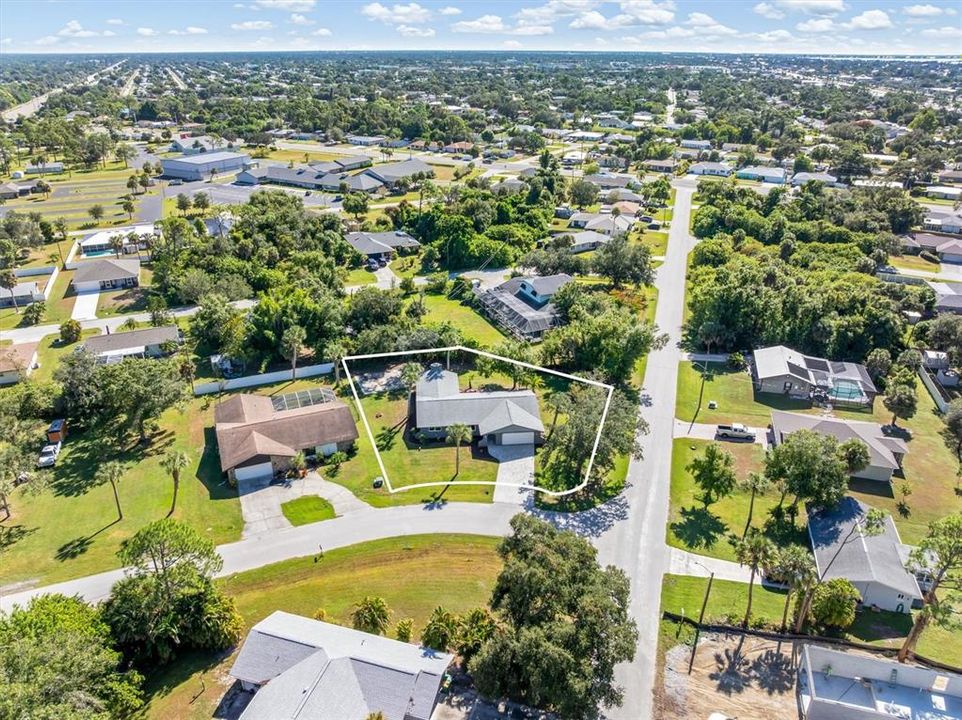 Activo con contrato: $280,000 (3 camas, 2 baños, 1925 Pies cuadrados)