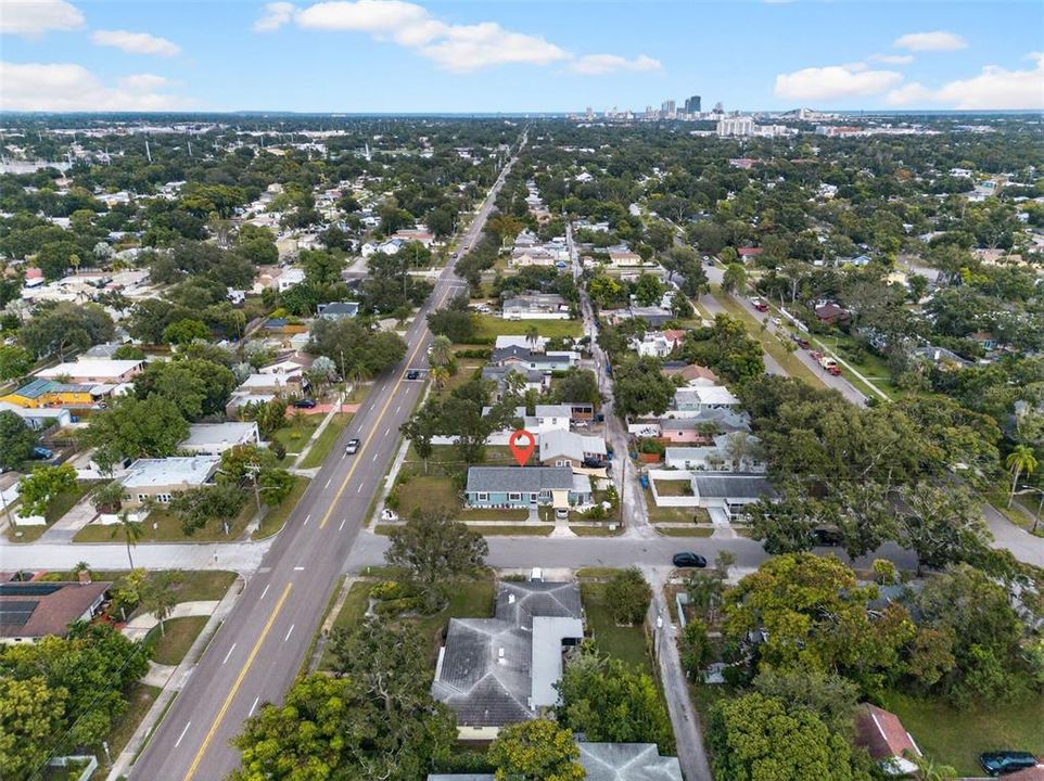 For Rent: $4,150 (4 beds, 3 baths, 1590 Square Feet)