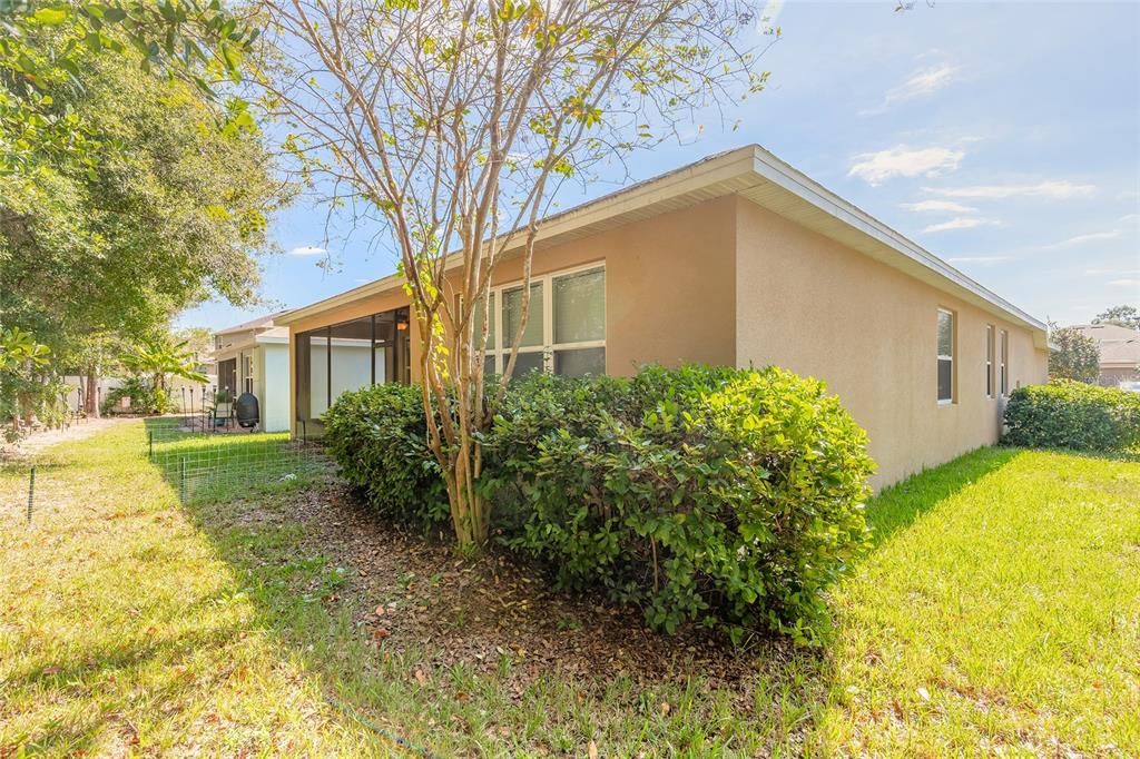 For Sale: $369,000 (3 beds, 2 baths, 2029 Square Feet)