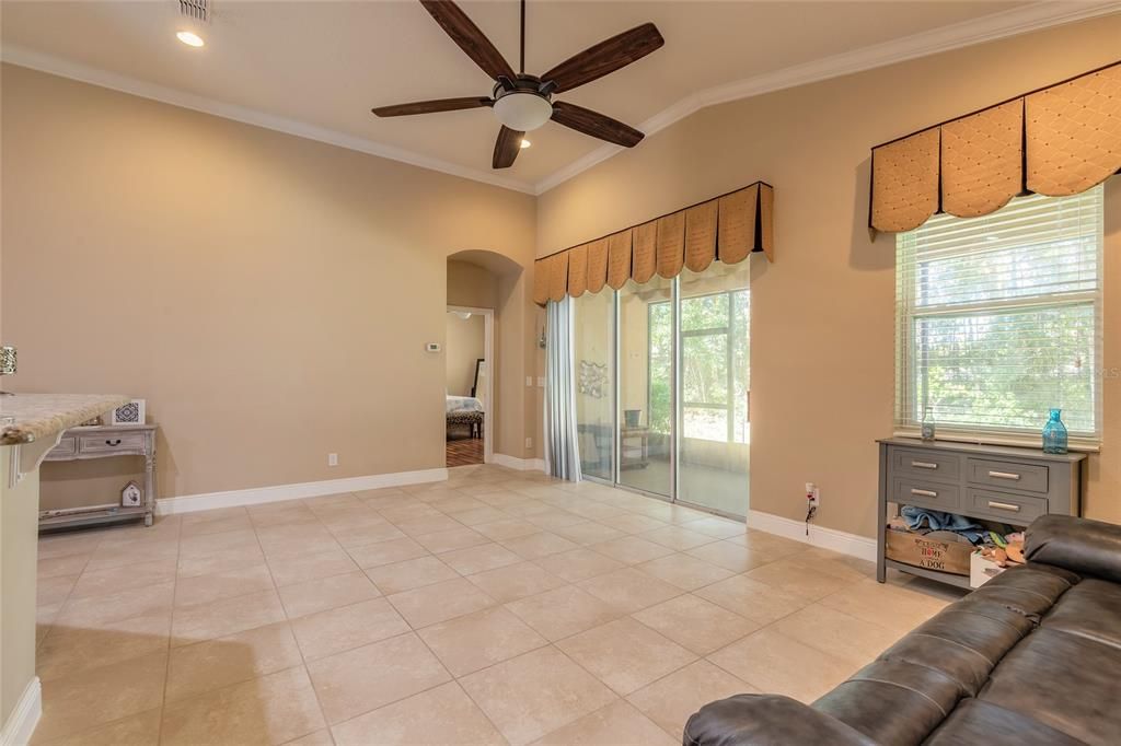 For Sale: $369,000 (3 beds, 2 baths, 2029 Square Feet)