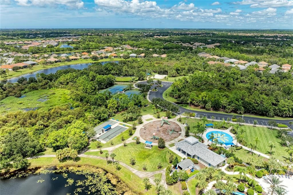 For Sale: $899,000 (5 beds, 4 baths, 3706 Square Feet)