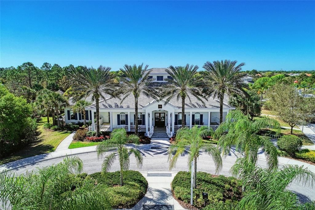 For Sale: $899,000 (5 beds, 4 baths, 3706 Square Feet)