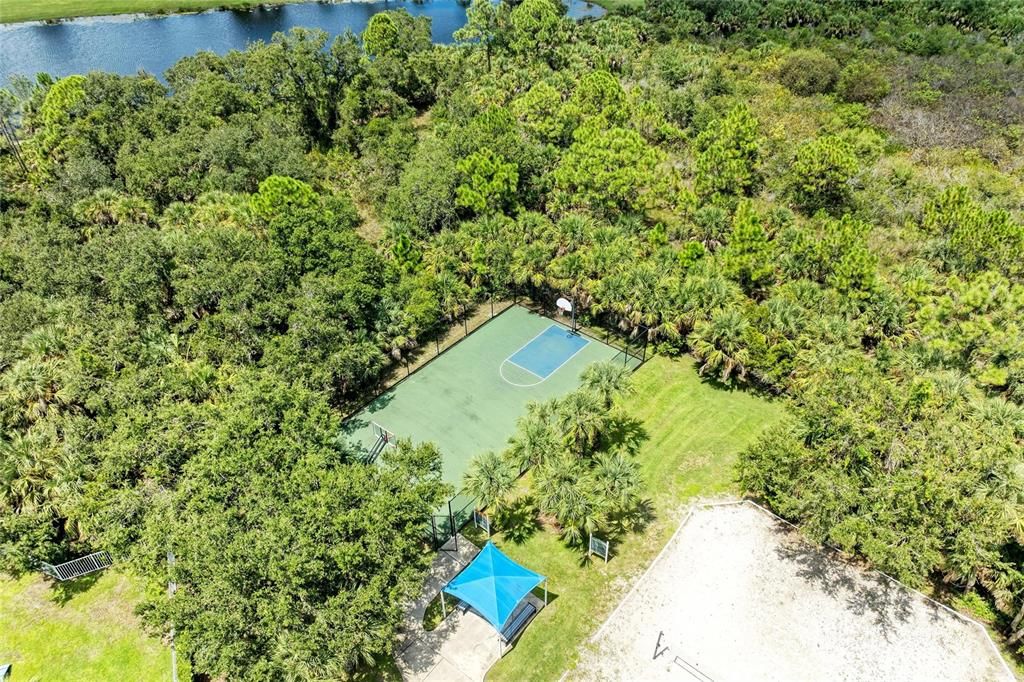 For Sale: $899,000 (5 beds, 4 baths, 3706 Square Feet)