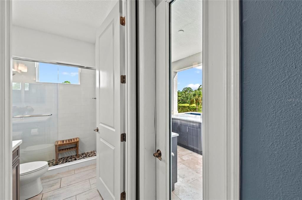 For Sale: $899,000 (5 beds, 4 baths, 3706 Square Feet)