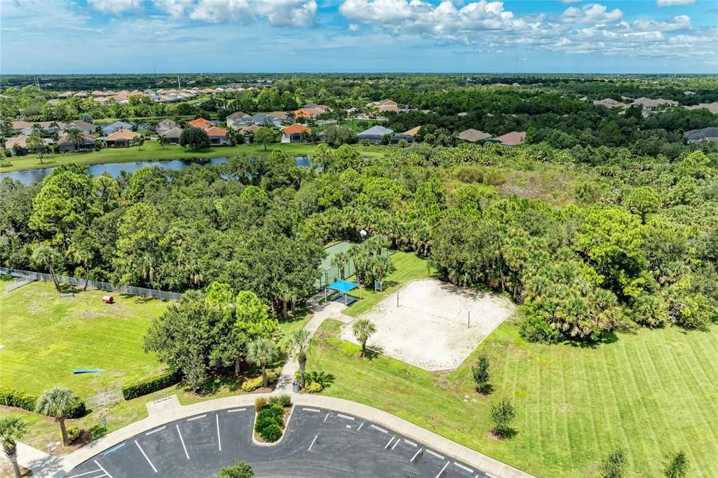 For Sale: $899,000 (5 beds, 4 baths, 3706 Square Feet)