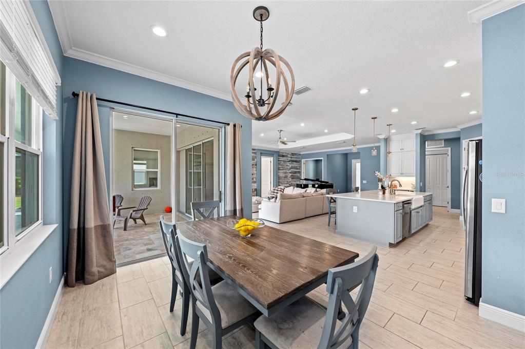 For Sale: $899,000 (5 beds, 4 baths, 3706 Square Feet)