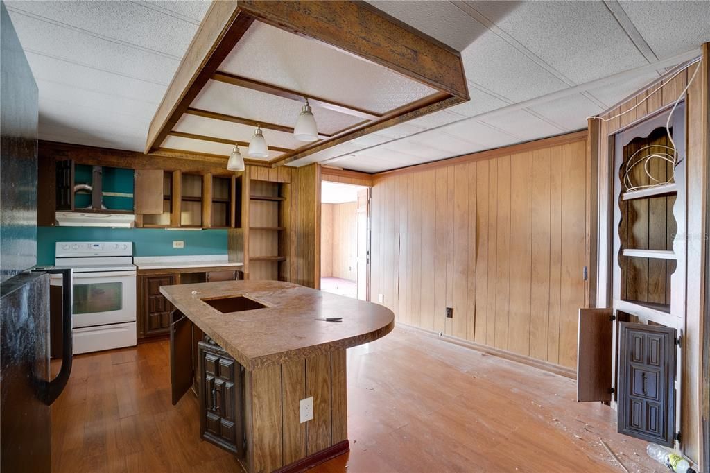 待售: $139,000 (3 贝兹, 3 浴室, 1440 平方英尺)