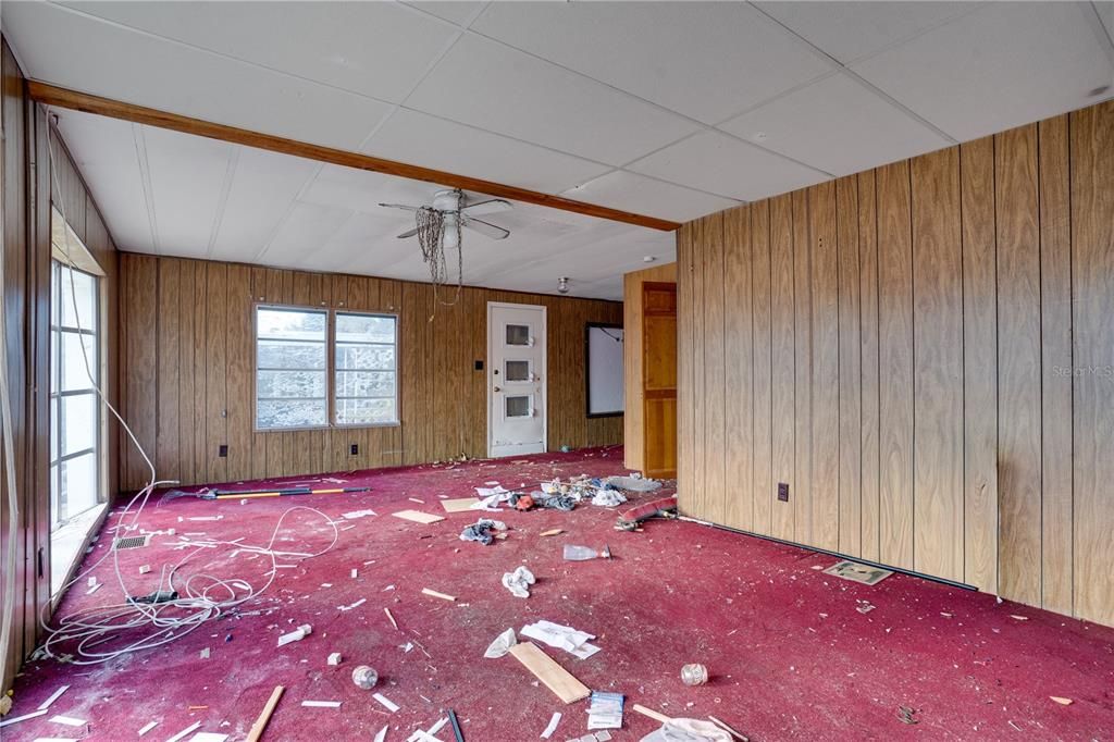 待售: $139,000 (3 贝兹, 3 浴室, 1440 平方英尺)