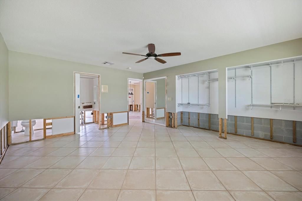 待售: $199,000 (2 贝兹, 2 浴室, 1578 平方英尺)