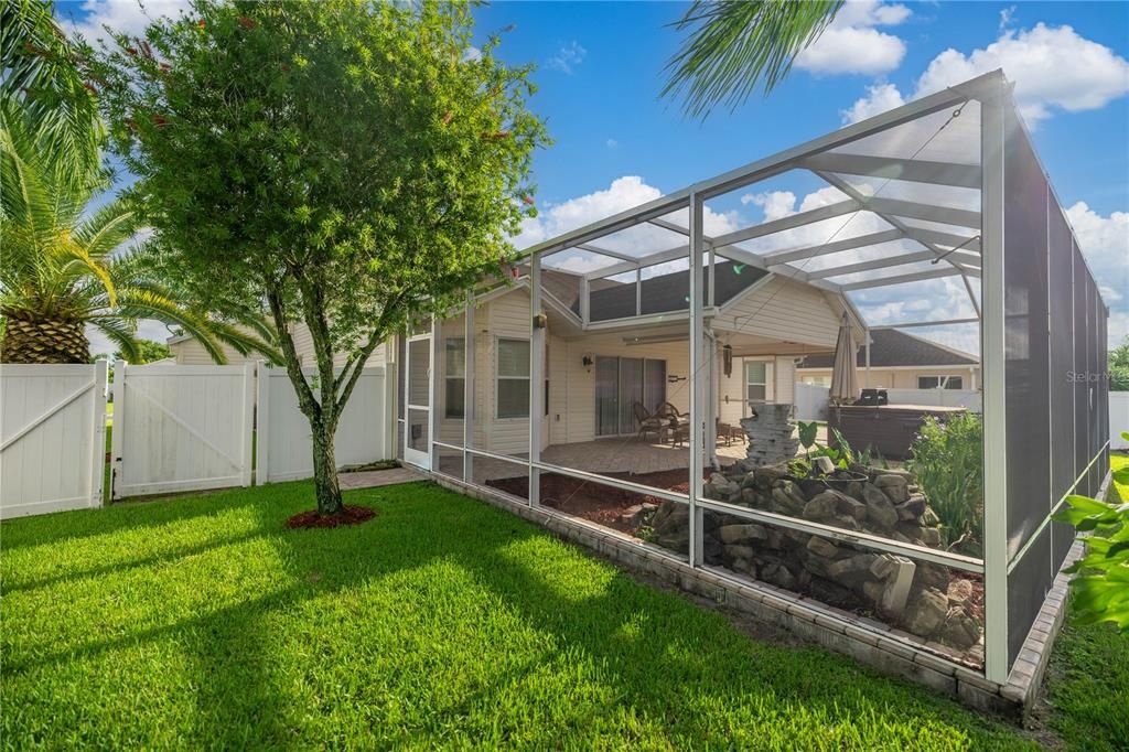 For Rent: $2,800 (3 beds, 2 baths, 1839 Square Feet)