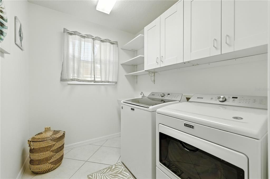 For Rent: $2,800 (3 beds, 2 baths, 1839 Square Feet)