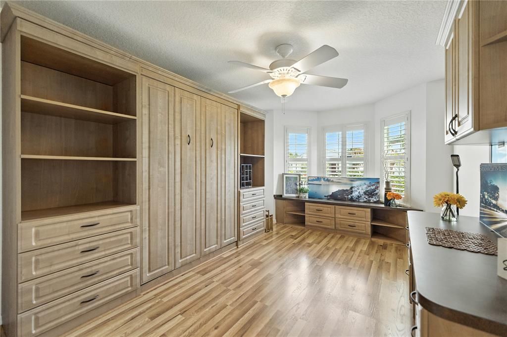 For Rent: $2,800 (3 beds, 2 baths, 1839 Square Feet)