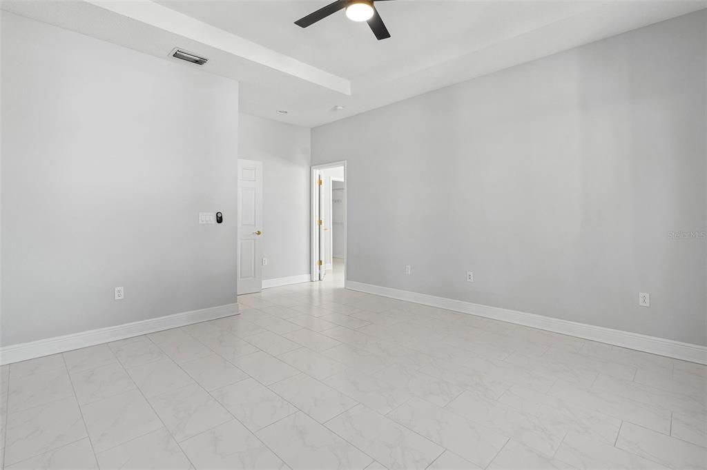 Active With Contract: $625,500 (5 beds, 3 baths, 2484 Square Feet)