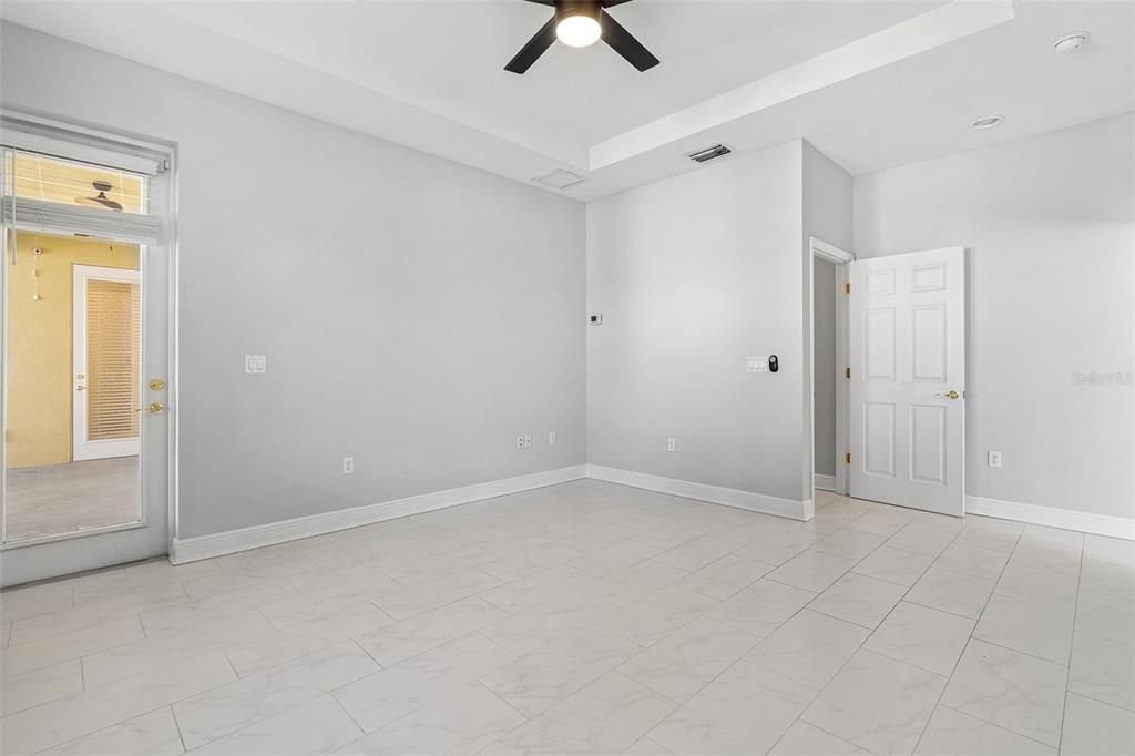 Active With Contract: $625,500 (5 beds, 3 baths, 2484 Square Feet)