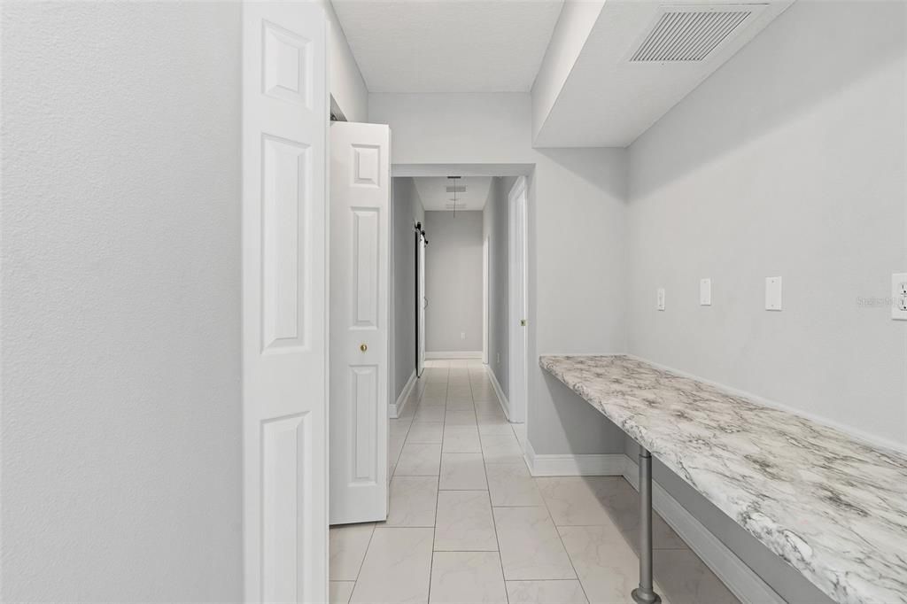 Active With Contract: $625,500 (5 beds, 3 baths, 2484 Square Feet)