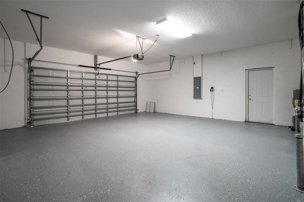 Active With Contract: $625,500 (5 beds, 3 baths, 2484 Square Feet)