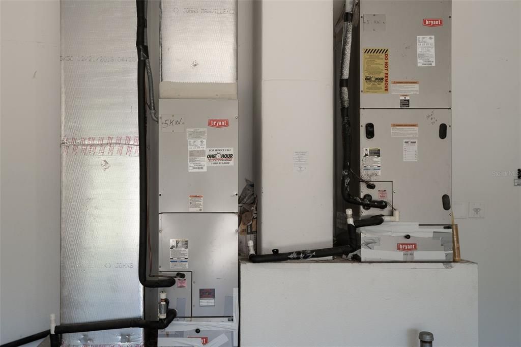 Active With Contract: $625,500 (5 beds, 3 baths, 2484 Square Feet)