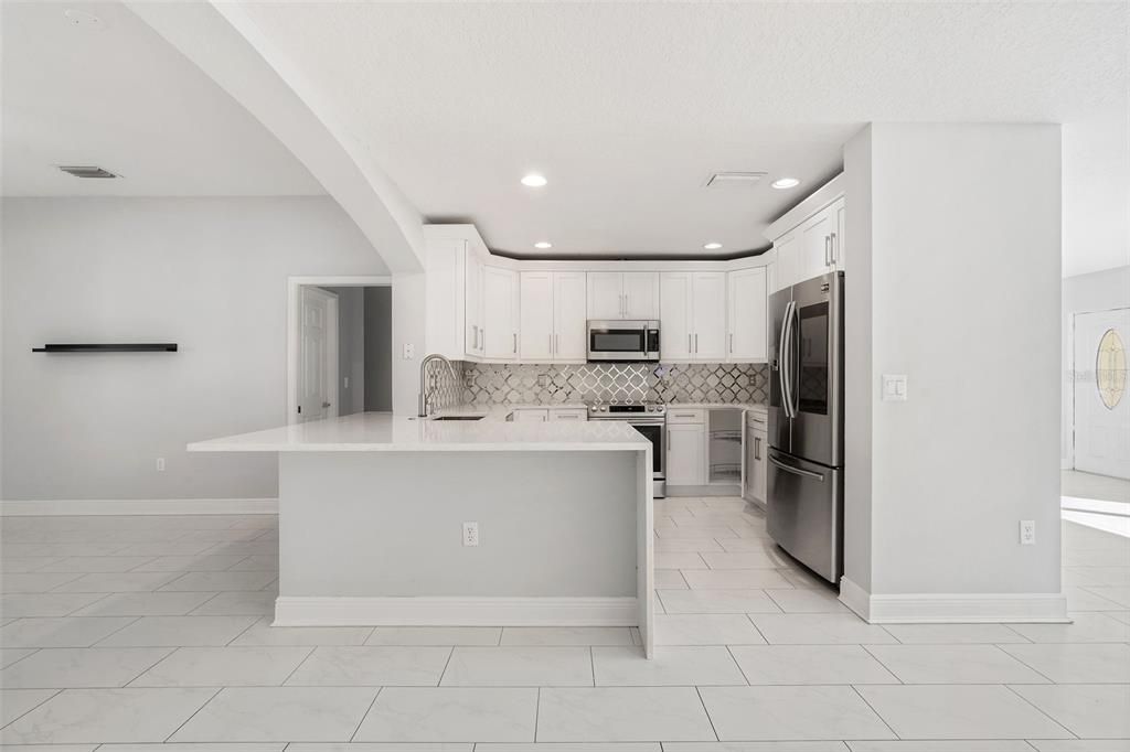 Active With Contract: $625,500 (5 beds, 3 baths, 2484 Square Feet)