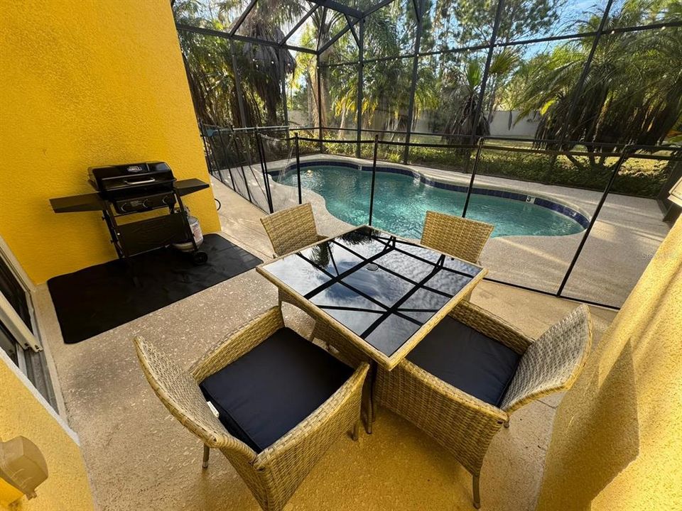 For Sale: $449,990 (4 beds, 2 baths, 1397 Square Feet)