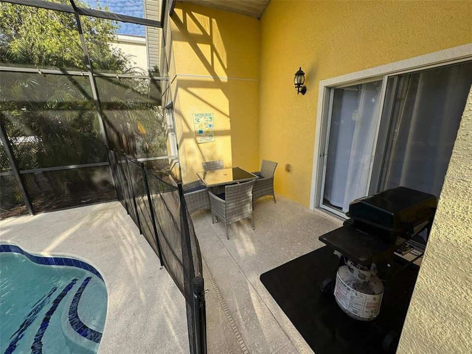 For Sale: $449,990 (4 beds, 2 baths, 1397 Square Feet)