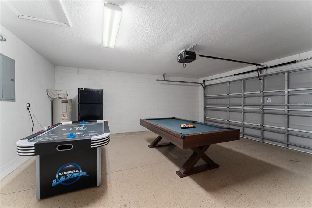 For Sale: $449,990 (4 beds, 2 baths, 1397 Square Feet)