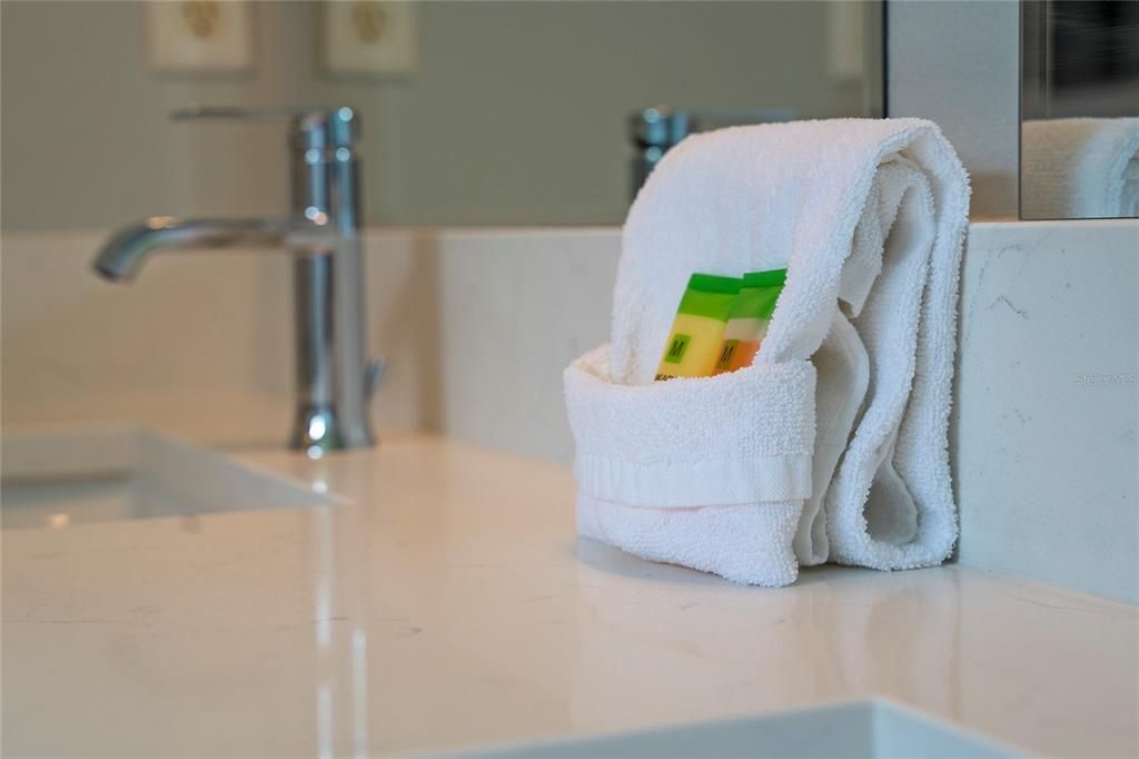 For Sale: $449,990 (4 beds, 2 baths, 1397 Square Feet)